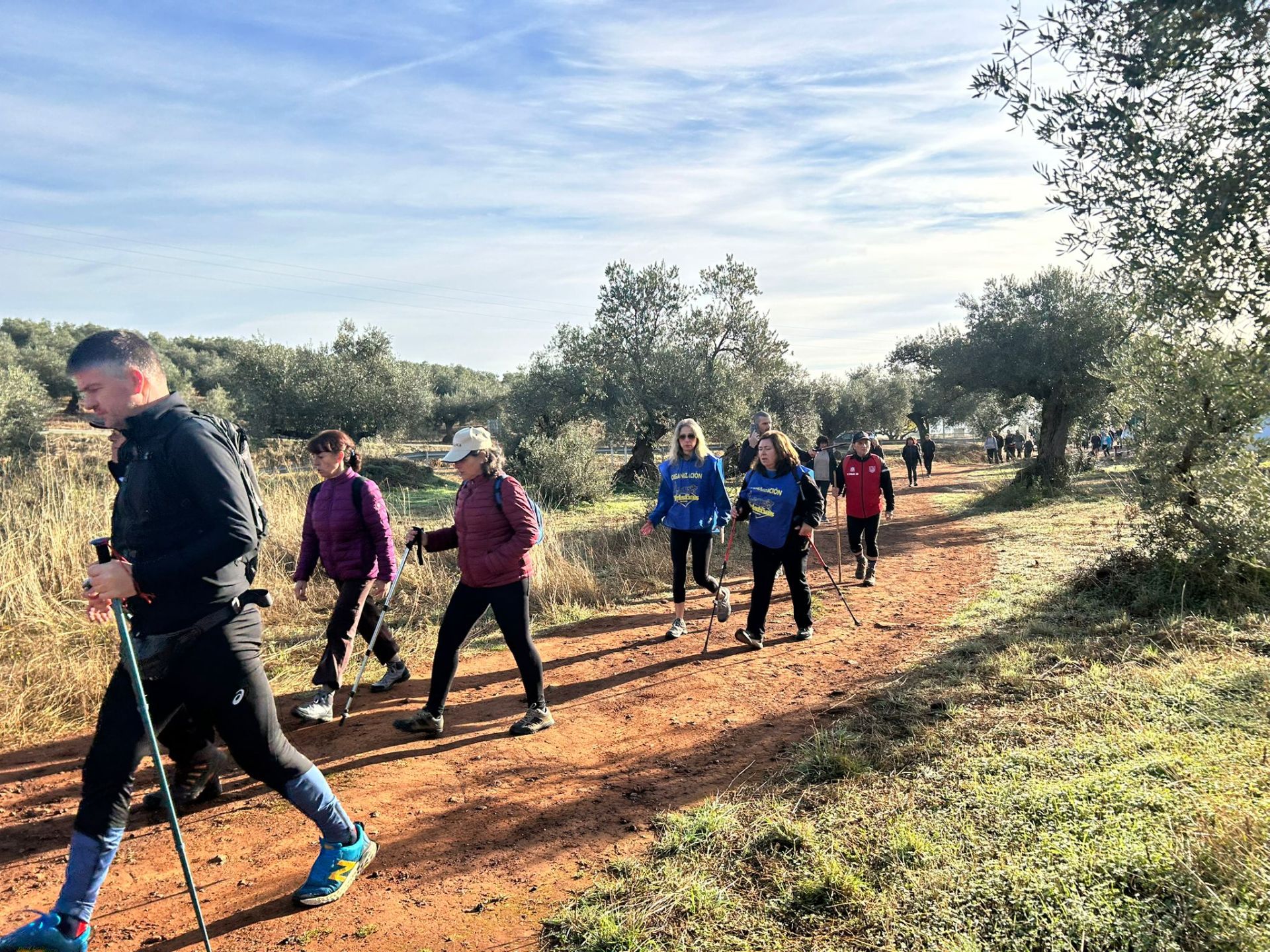 Más de doscientos senderistas disfrutaron la II Ruta de Al(M)or por la Sierra de Alor