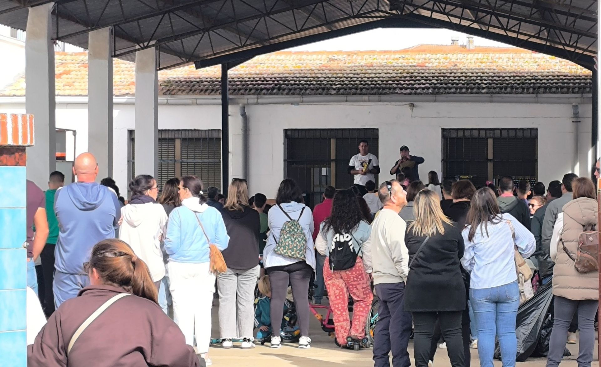 Las familias participaron en la II Marcha &#039;Sobre Ruedas&#039; del AMPA Sagrado Corazón