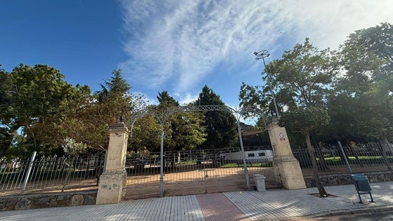 Las fuertes rachas de viento obligan a cerrar de nuevo los parques por precaución