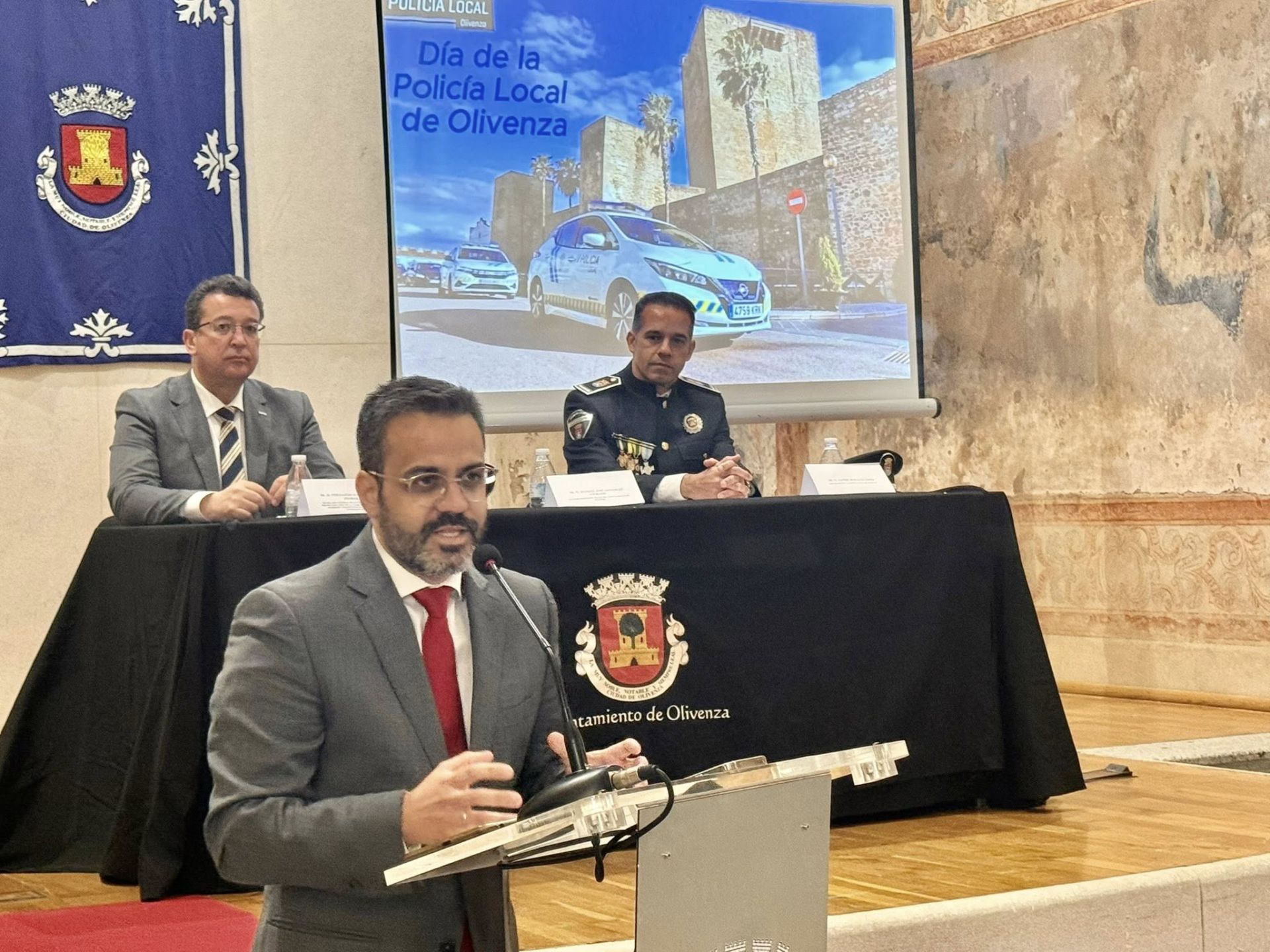 Entregadas 33 distinciones en la conmemoración del V Día de la Policía Local de Olivenza