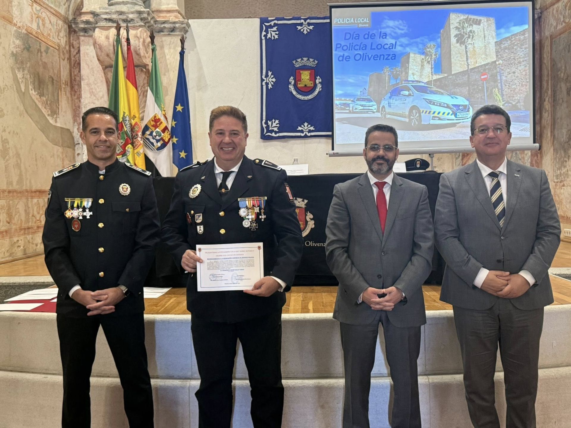 Entregadas 33 distinciones en la conmemoración del V Día de la Policía Local de Olivenza