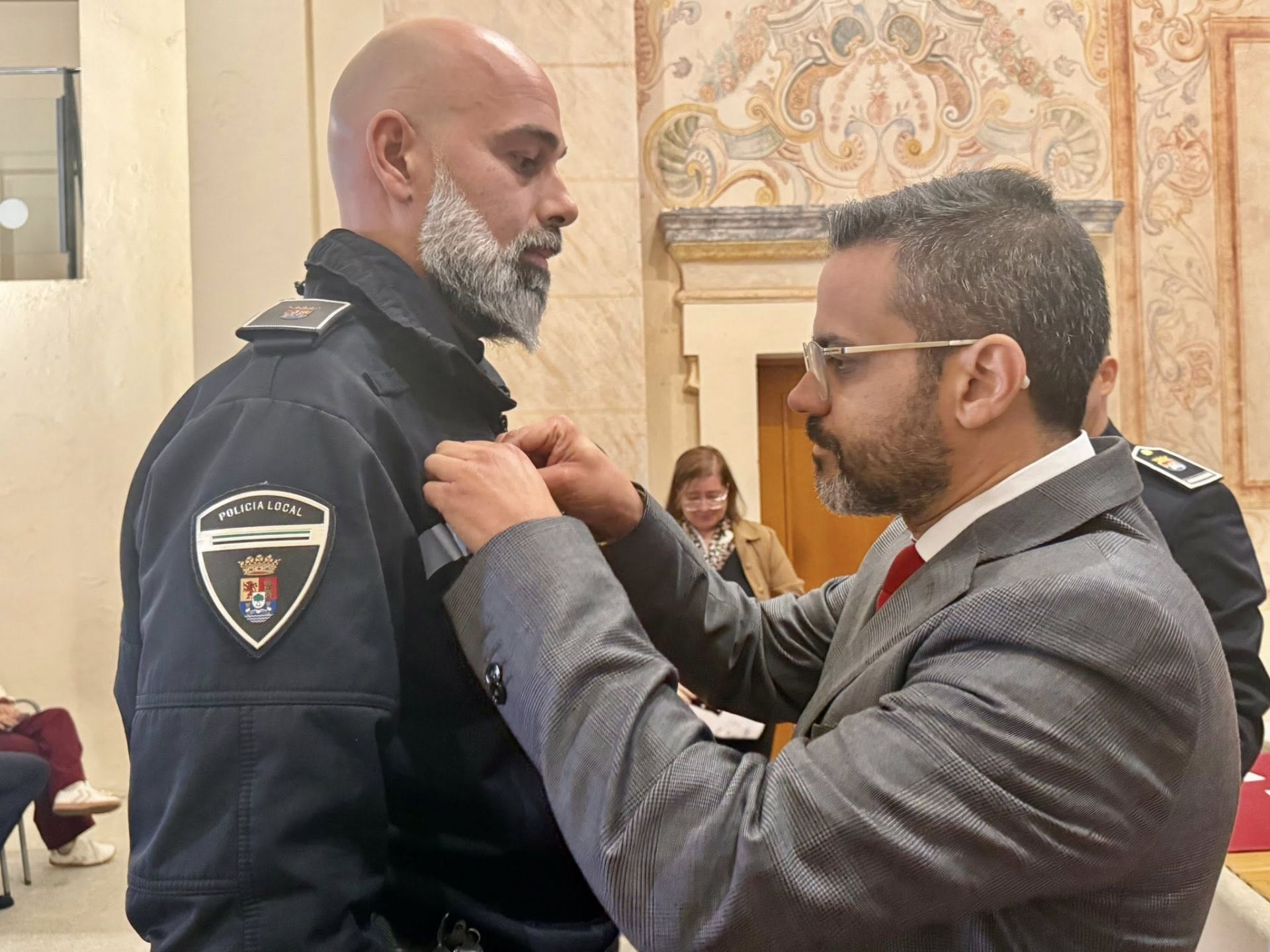 Entregadas 33 distinciones en la conmemoración del V Día de la Policía Local de Olivenza