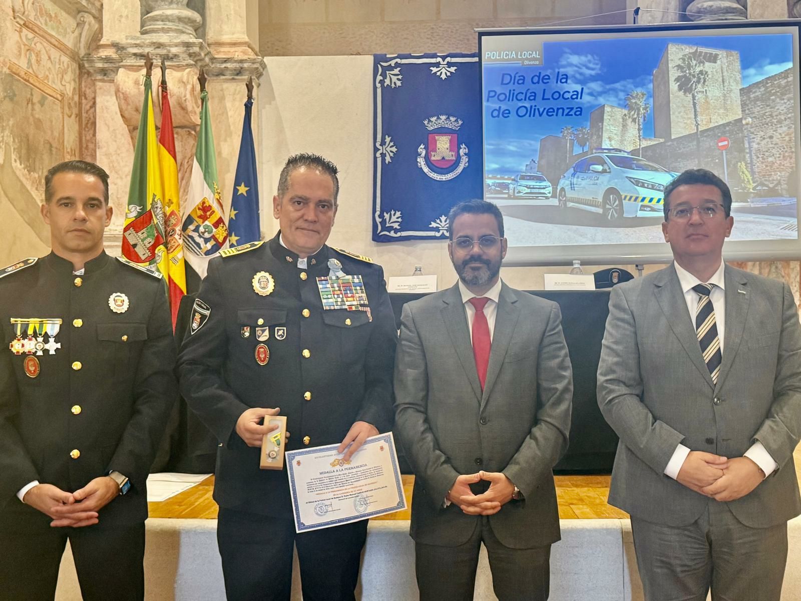 Entregadas 33 distinciones en la conmemoración del V Día de la Policía Local de Olivenza