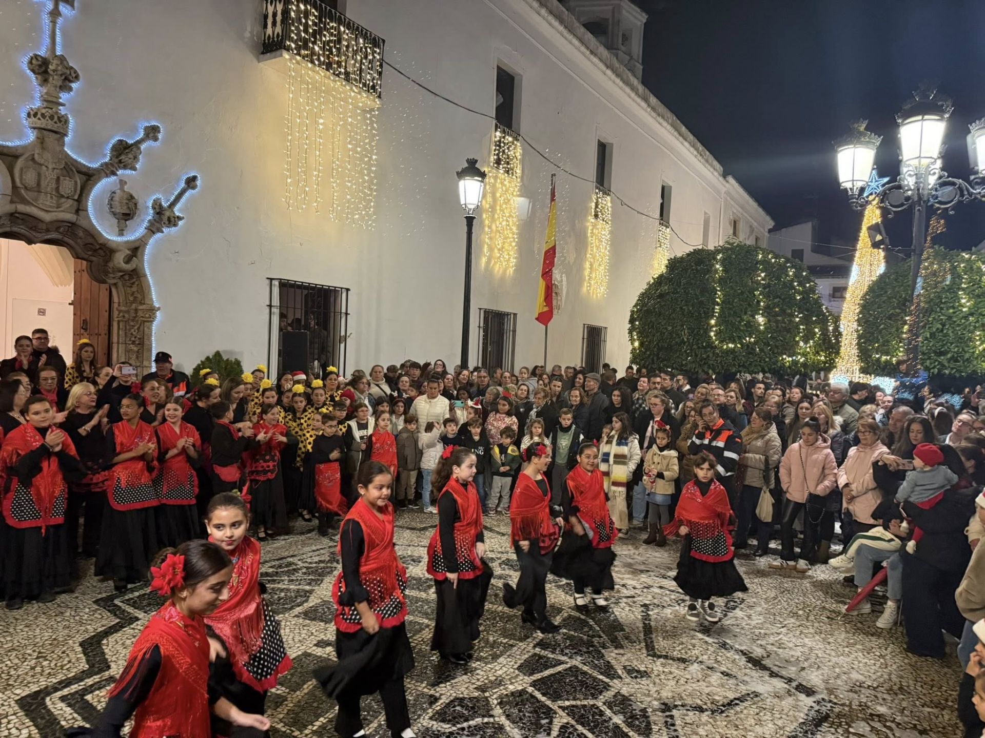 La ciudad arranca la programación navideña con las actividades del encendido
