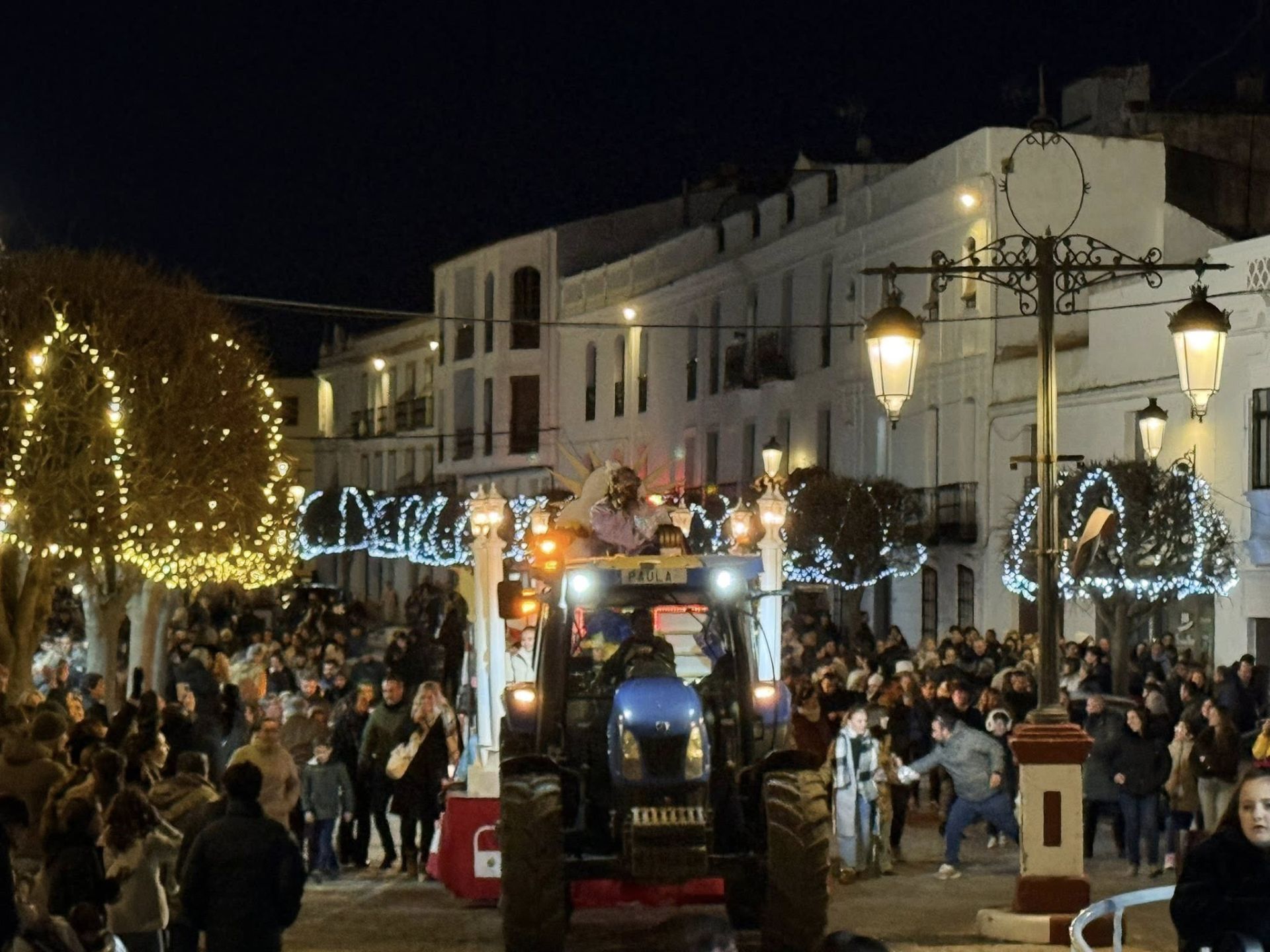 Las calles de Olivenza se llenan de magia con la Cabalgata de Reyes
