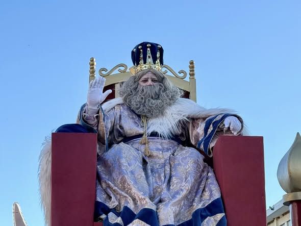 Las calles de Olivenza se llenan de magia con la Cabalgata de Reyes