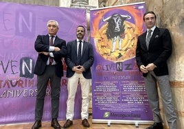 El maestro Enrique Ponce presenta el cartel del 35º aniversario de la Feria