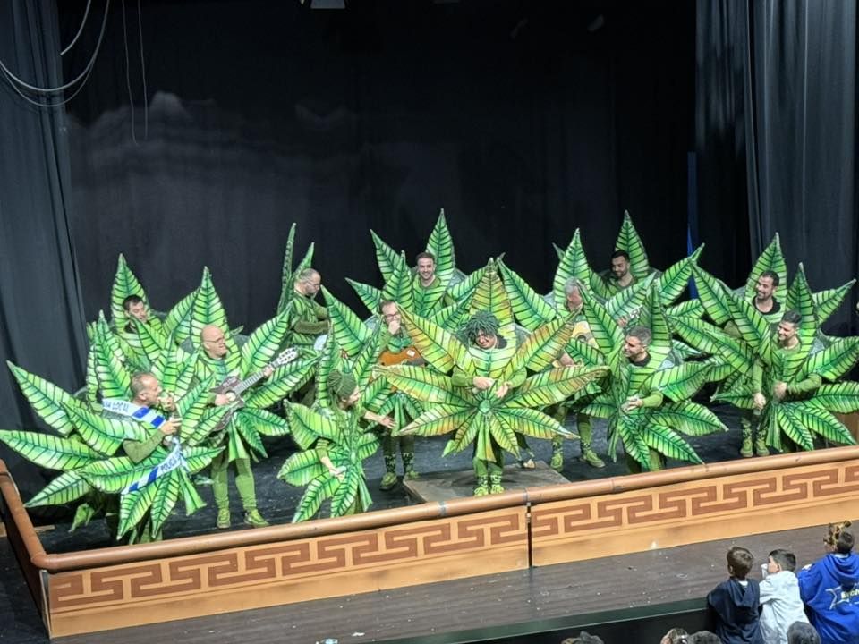 El Certamen de Murgas del Carnaval 2026 llena de ingenio la Casa de la Cultura