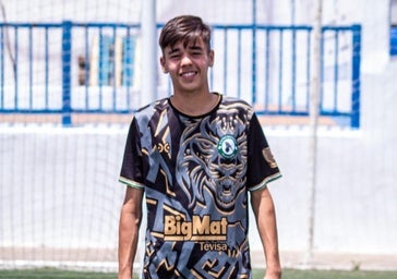 Miguel Placeres, de la cantera del GMD Olivenza, compite en la División de Honor cadete