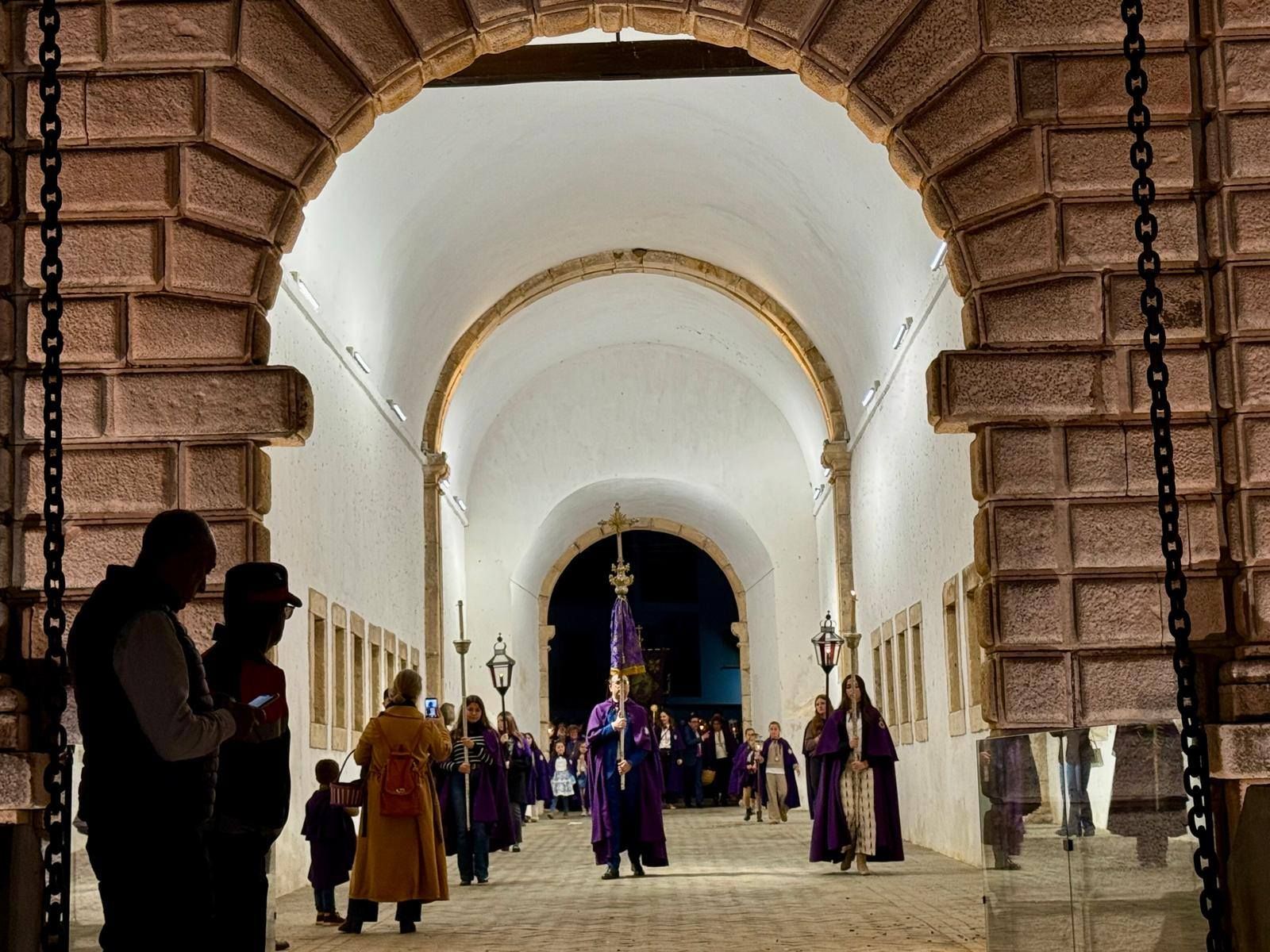 Patrimonio, tradición y fervor se aúnan en la procesión del Señor de los Pasos