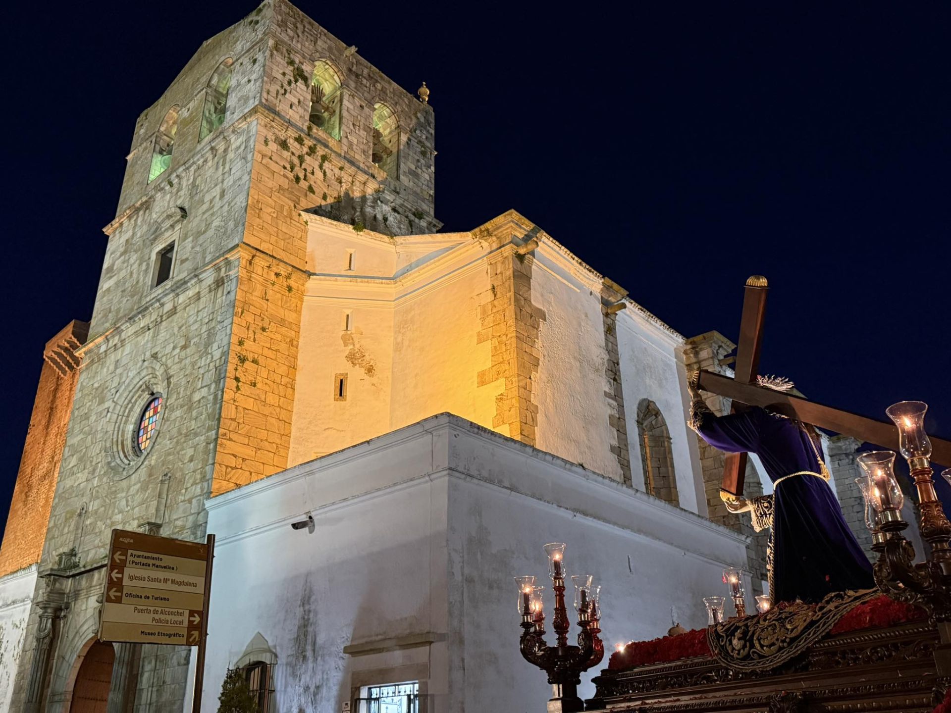 Patrimonio, tradición y fervor se aúnan en la procesión del Señor de los Pasos