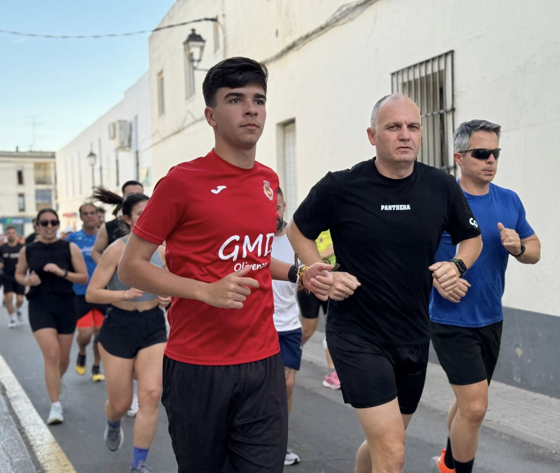 Olivenza se vuelca con el deporte y la convivencia en una jornada participativa en sus calles