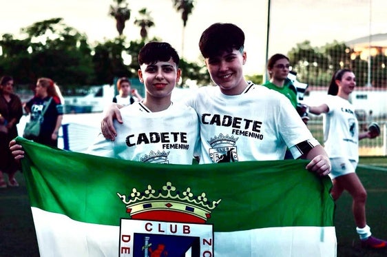 Las oliventinas Celia López y Carmen García, campeonas de la Liga Cadete JUDEX con el CD Badajoz