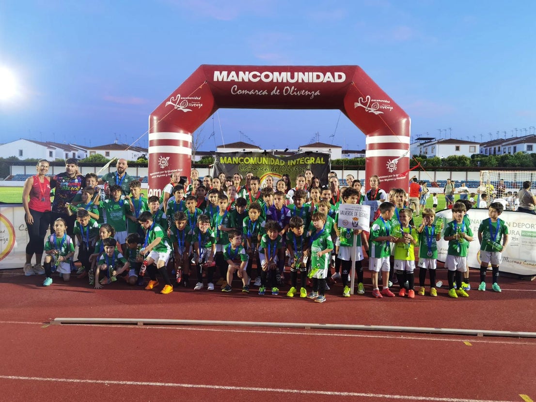 Más de 700 jóvenes de 13 municipios clausuran las ligas mancomunadas de fútbol y voleibol