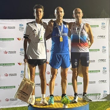 Los atletas del Club Atletismo Olivenza brillan en el Campeonato de Extremadura Absoluto de pista