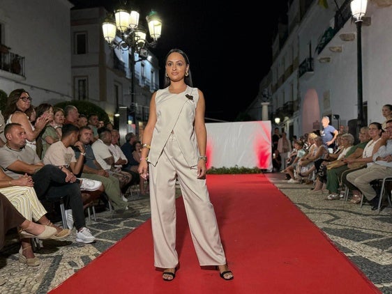 El evento incluyó un desfile de moda.