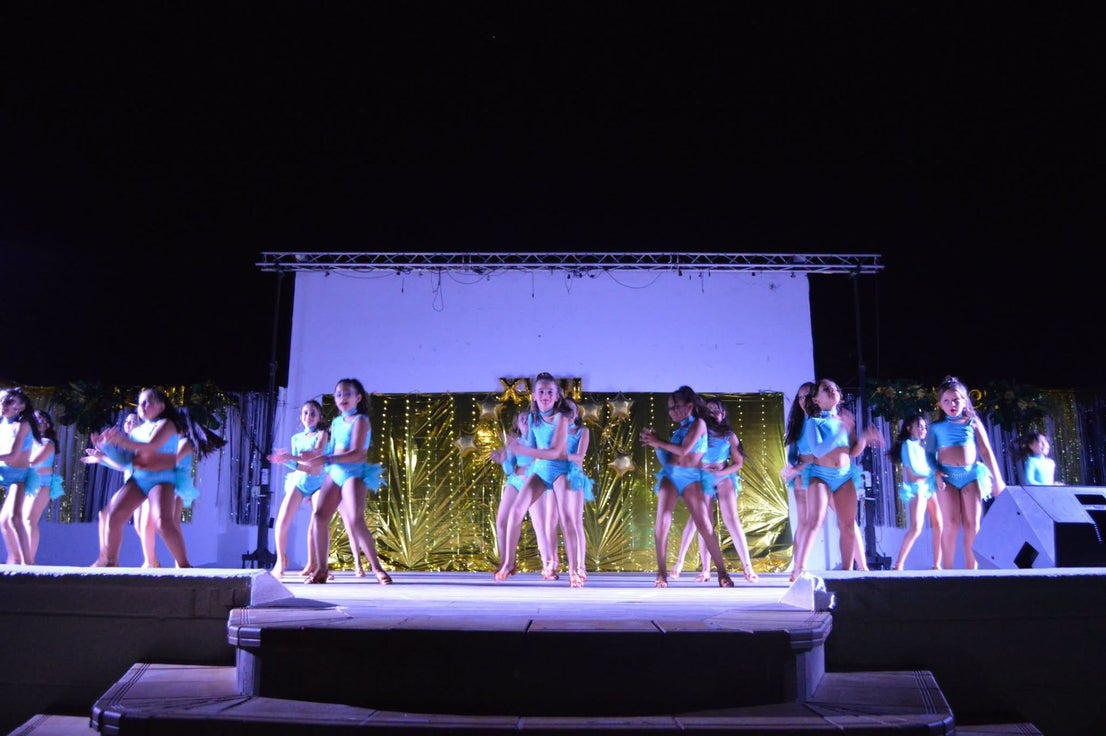 El XVIII Festival de Bailes Alson concentra más de cien bailarines de todas las edades