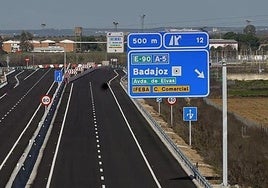 La carretera de Olivenza a Valverde de Leganés de la Ronda Sur cada vez más cerca