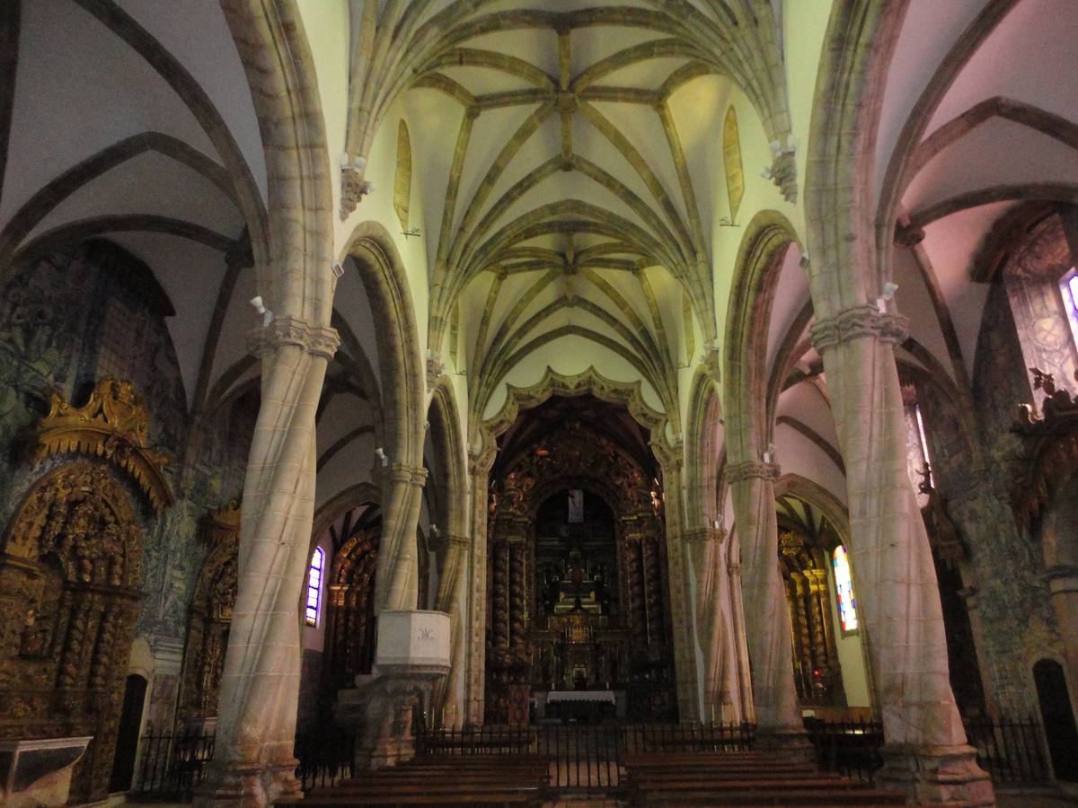 Interior de la Iglesia de Santa María Magdalena. 