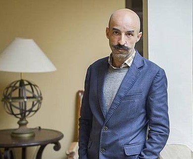 El escritor Jesús Carrasco hablará sobre última novela en un encuentro con lectores