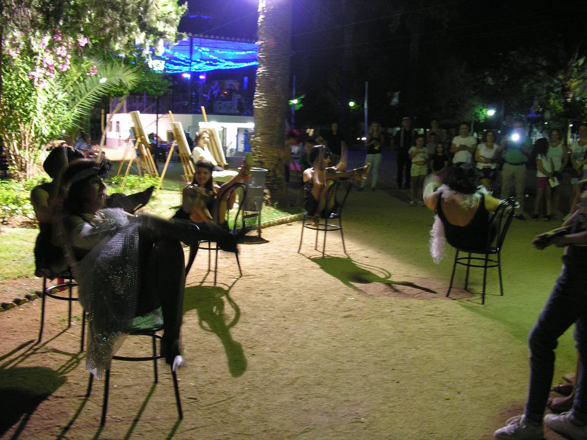 Música, teatro y ambiente playero en Pintasilgos presentan una nueva edición de ‘Olivenza Lúcida’