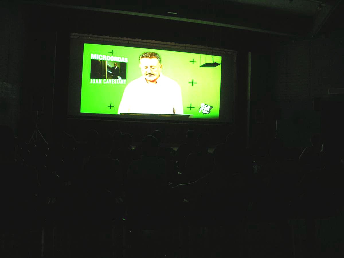 Alejandro Pachón, director del FIC durante el mensaje grabado que trasladó al público oliventino. 