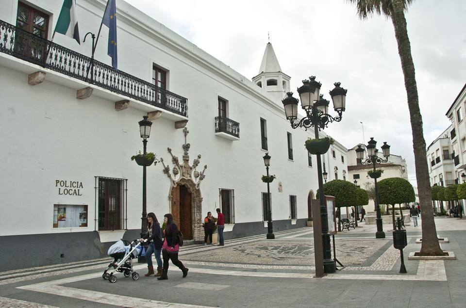 Edificio consistorial en la Plaza de la Constitución. 