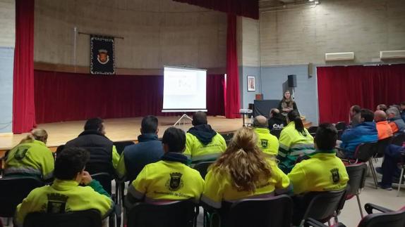 El personal municipal se forma en prevención de riesgos laborales. 