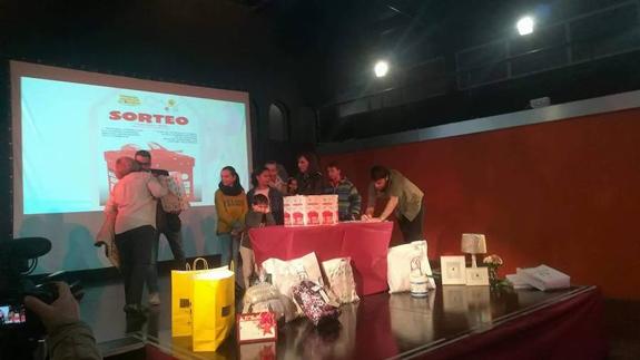 La campaña comercial navideña se cerró con el sorteo de premios