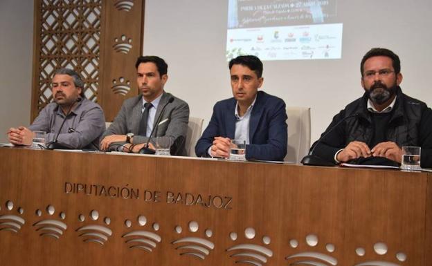 De izquierda a derecha: Jairo Naranjo, Manuel Borrego, Juan Mari Delfa y Alvaro Herrera en la presentación del evento