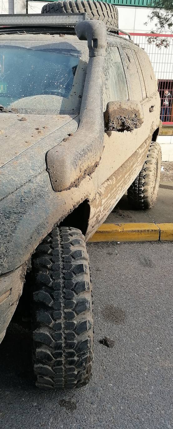 Multitud de aficionados al mundo del motor se han dado cita en Puebla de la Calzada. 