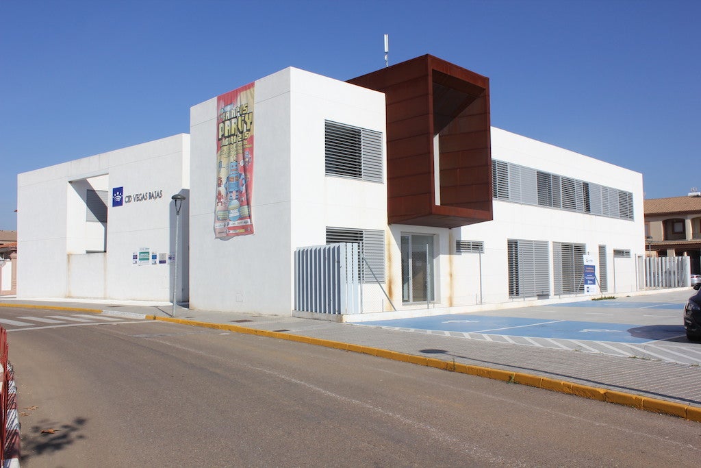 Edificio del Centro Integral de Desarrollo en Puebla de la Calzada 