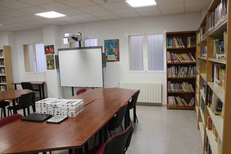 El Ayuntamiento amplía la bibliografía de la biblioteca