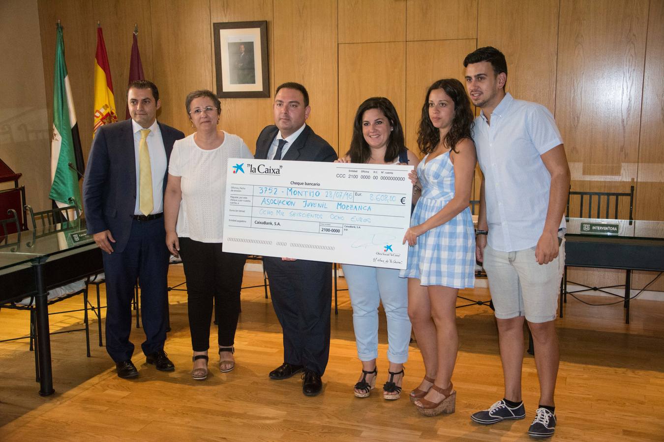 "Mozzanca Asociación Juvenil" firma un convenio único en Badajoz con la Obra Social 'La Caixa'