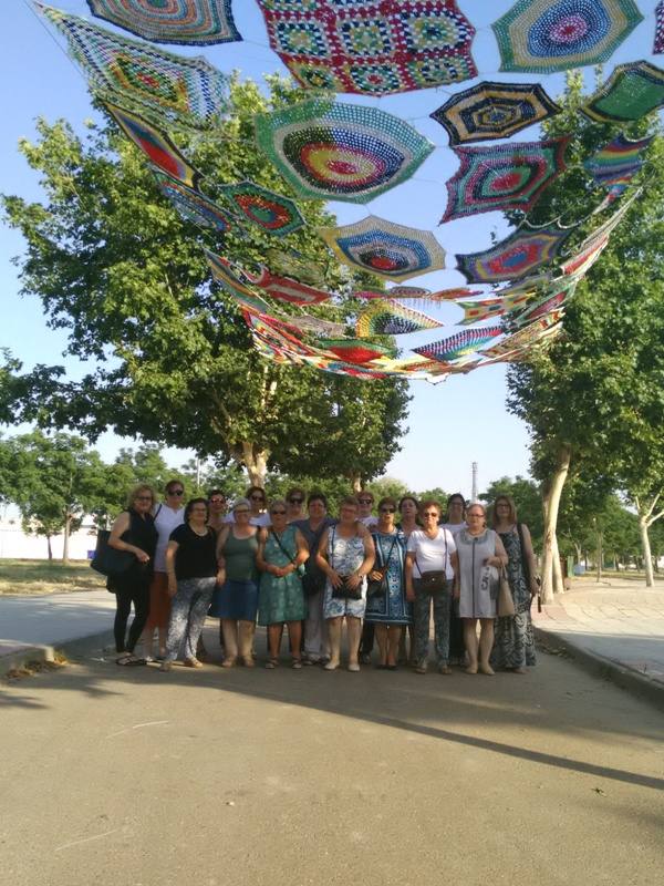 Exposición de Parasoles con materiales reciclados