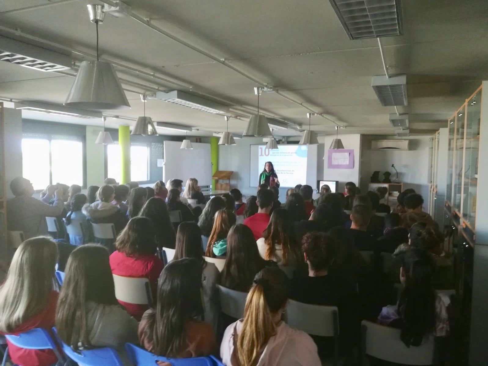 El taller de prevención contra la Violencia de Género impartido en el IES Quintana 