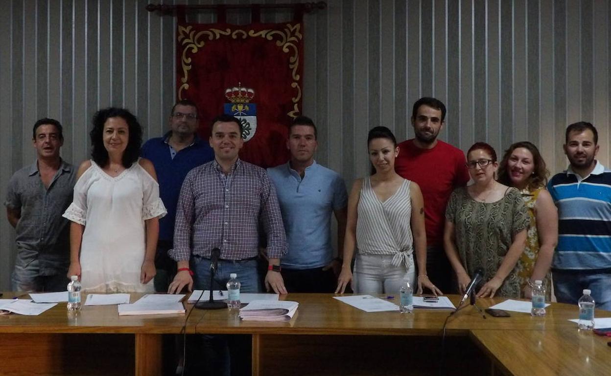El alcalde presentó la nueva corporación municipal con los ediles de cada concejalía