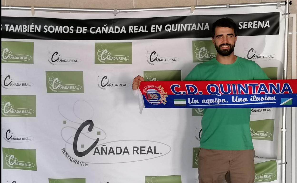 Fernan Tena renueva con el CD Quintana