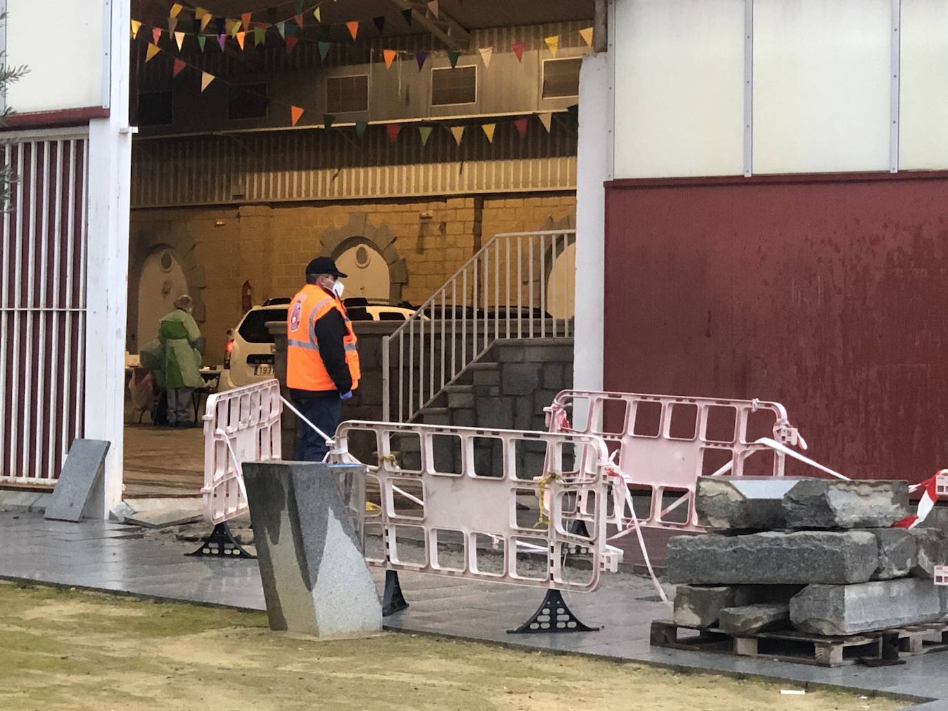 La carpa se ha habilitado para la extracción de muestras 