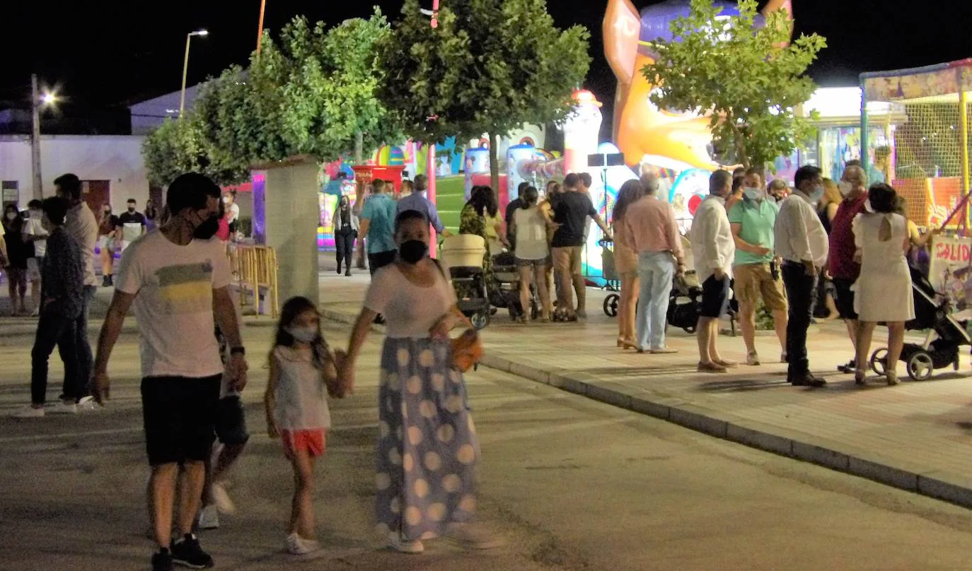 La Velada llena de vida las calles de la localidad | Hoy