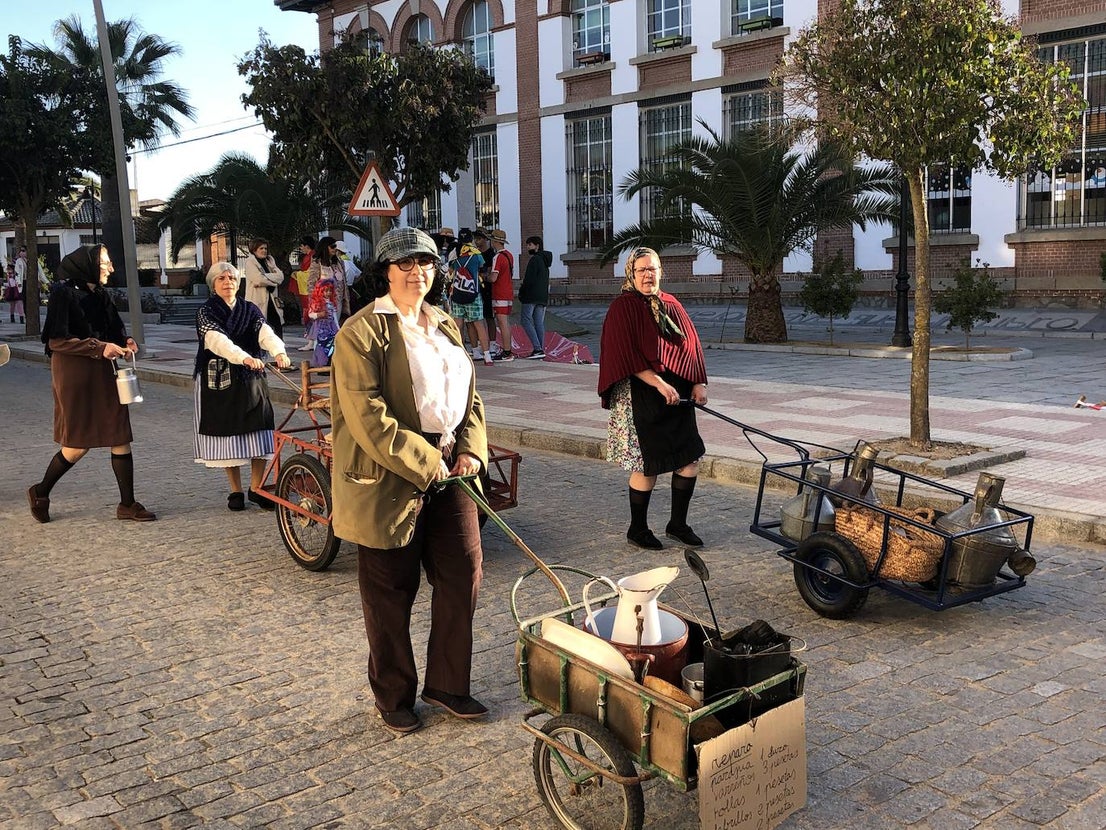 Fotos: El desfile de adultos hace brillar las calles de Quintana