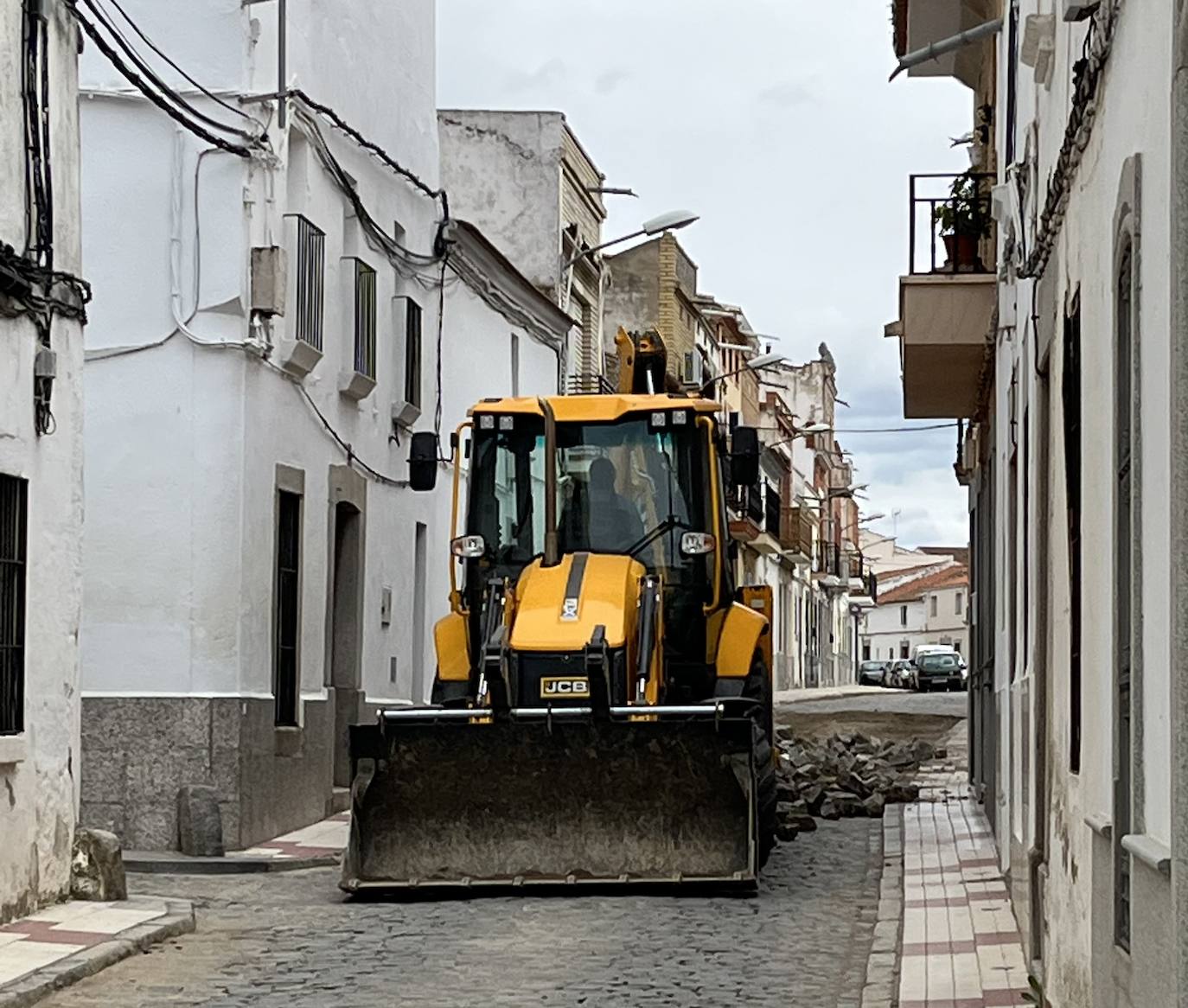 Las obras han comenzado hoy con el levantamiento del suelo 