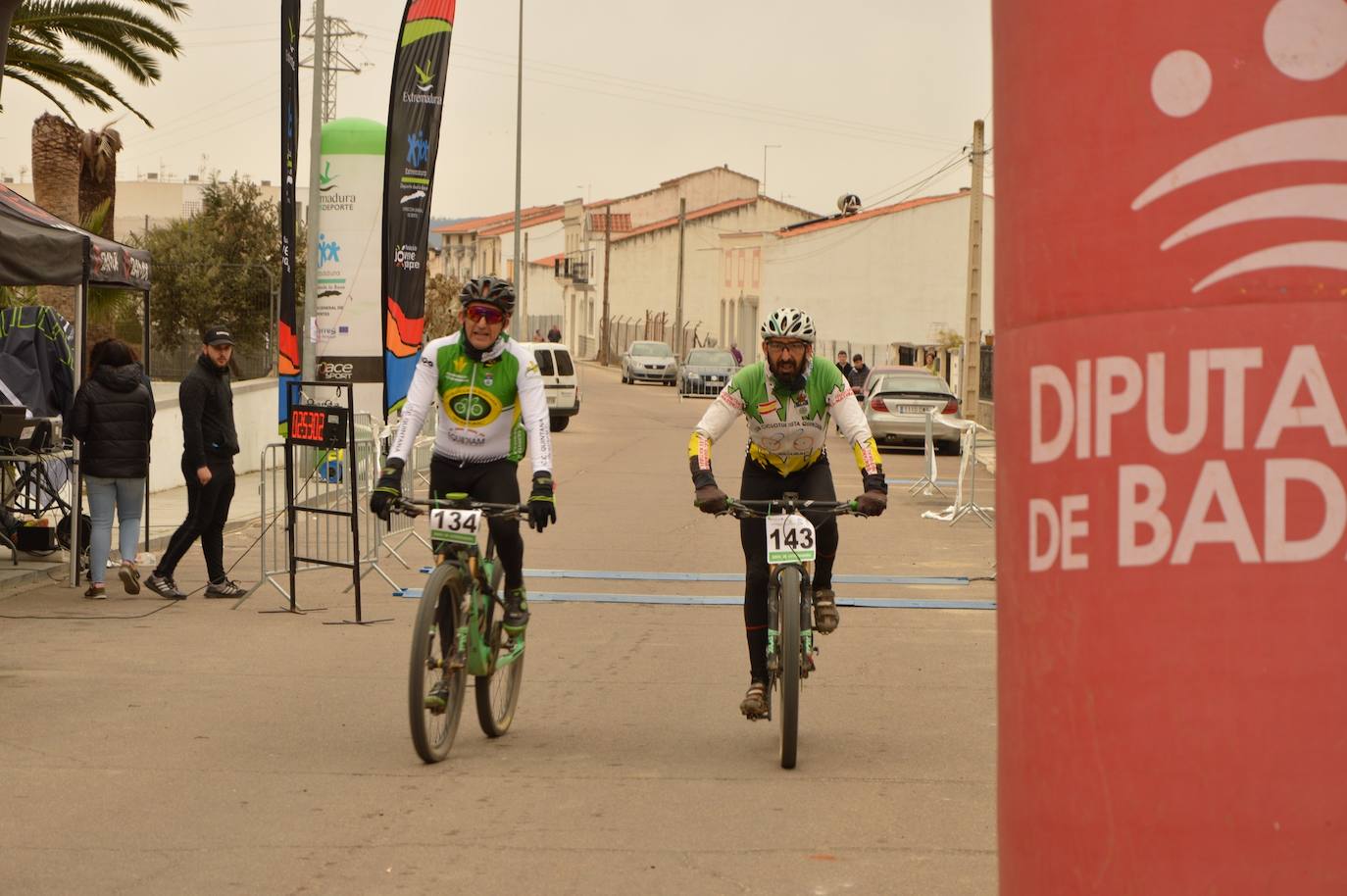 Un centenar de ciclistas se atrevieron con la Extrema Puerto la Cabra en su XX aniversario