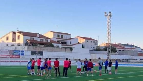 El CD Quintana comienza a preparar la ida de la promoción de ascenso ante el CP Moraleja