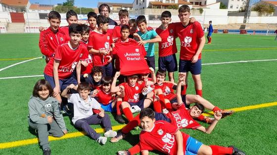 Fin de semana con seis partidos de la escuela de fútbol rojilla