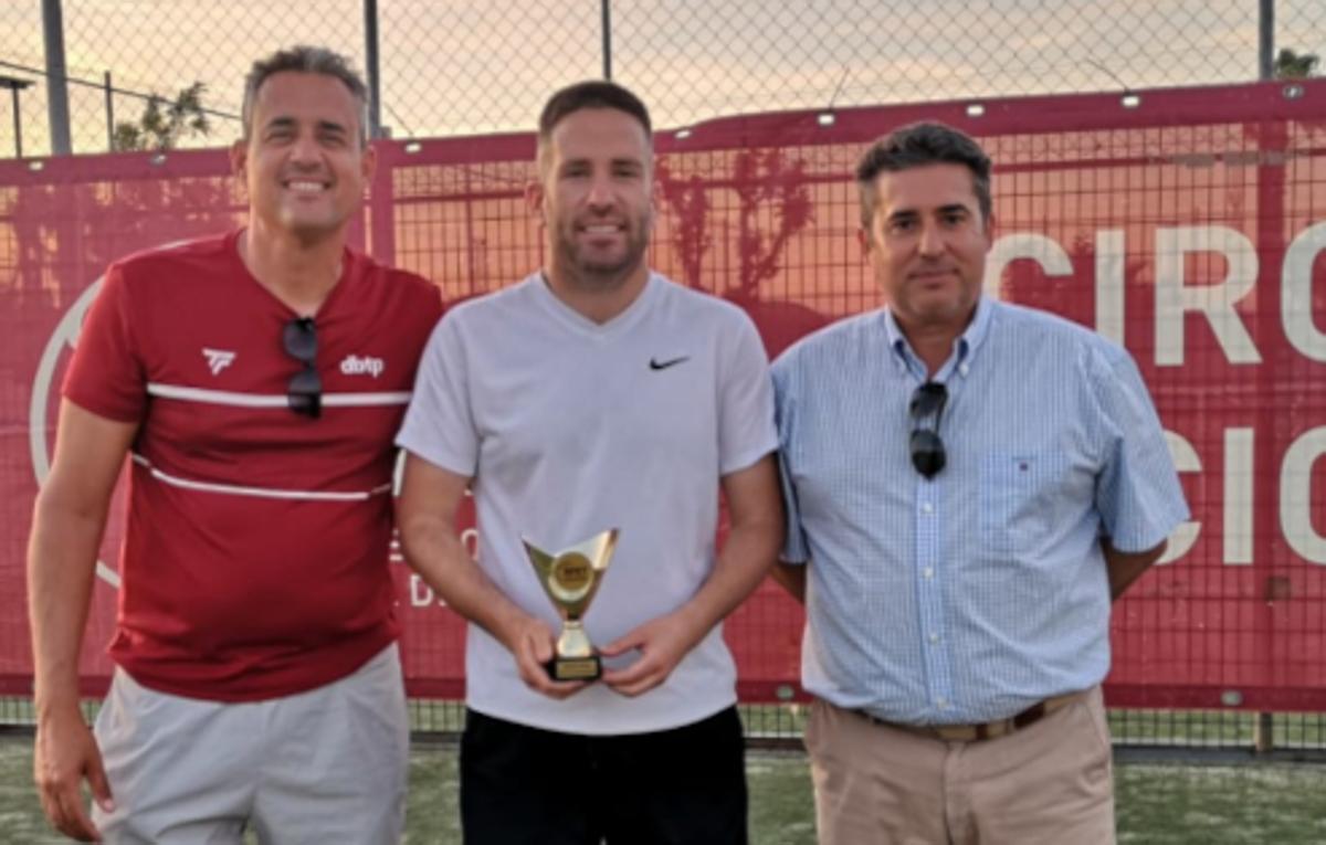 Francisco José Benítez, campeón en dos pruebas del Circuito de Aficionados RFET