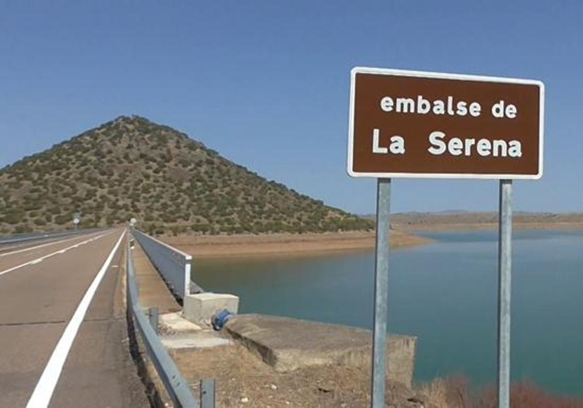 Los embalses de La Serena y Zújar suben 1 hectómetros cúbicos