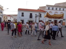 La procesión del Corpus Christi llena las calles de la localidad