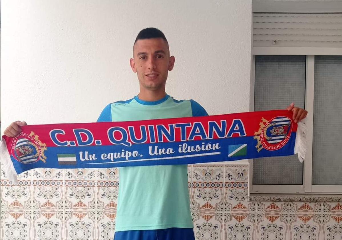 Alejandro Gallardo renueva con el CD Quintana un año mas