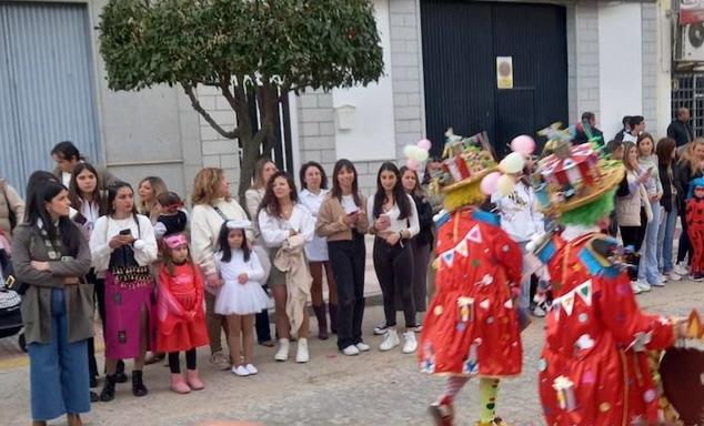 Fotos: Orginalidad, color y calidad en un lunes de Carnaval que brilló con luz propia